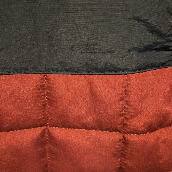 Nomad Size L Maroon & Navy Quilted handsome layer - Picture 3 of 5